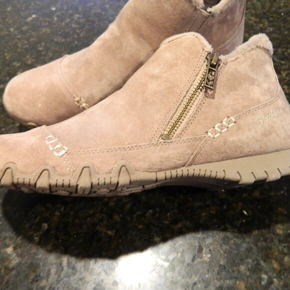 Skechers Women's Ankle Boots in Tan - Picture 7 of 10